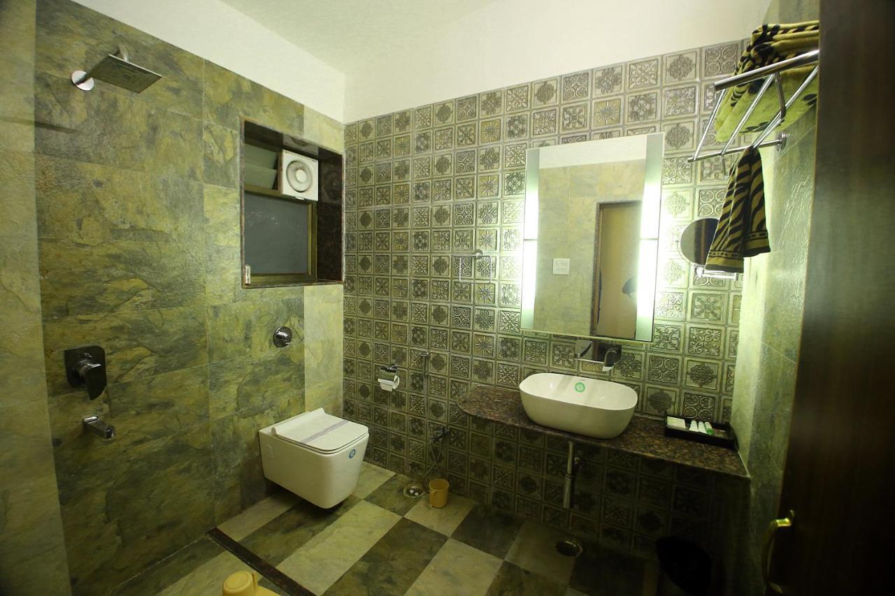 Mpt White Tiger Forest Lodge Tala  Luaran gambar