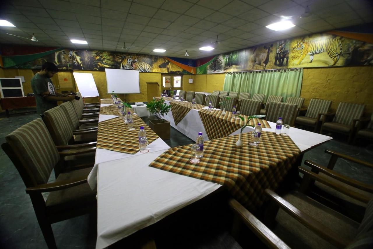 Mpt White Tiger Forest Lodge Tala  Luaran gambar